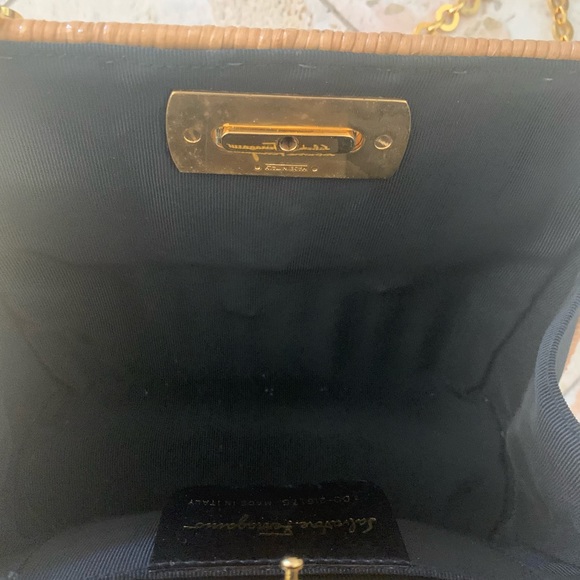 Preowned Authentic Vintage Salvatore Ferragamo Straw Crossbody Handbag - Picture 11 of 12